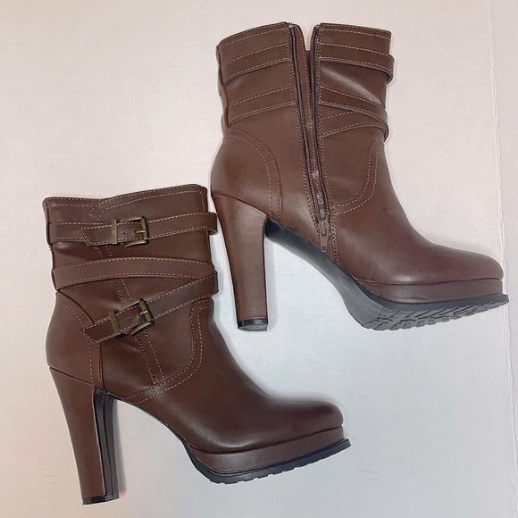 Madden Girl Shoes - MADDEN GIRL BOOTS SIZE 9.5 STEVE MADDEN BROWN HEELS ADJUSTABLE STRAP